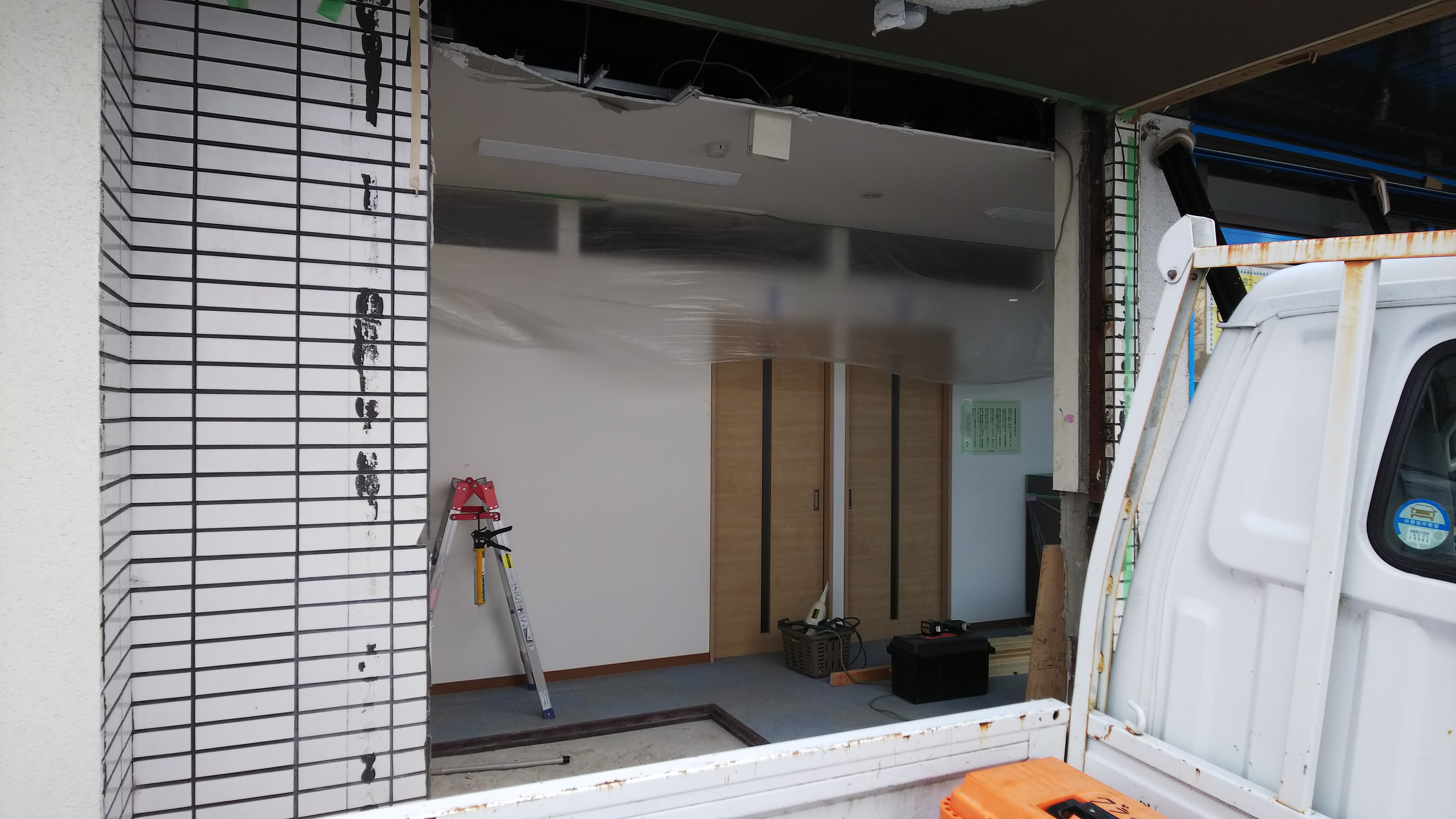 テナントフロント.自動ドア工事